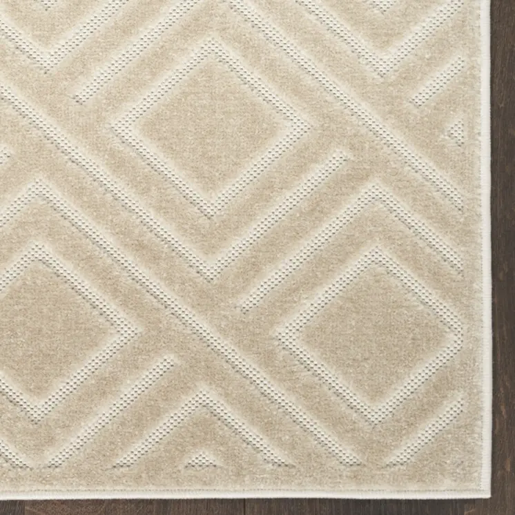 6' Beige Geometric Runner Rug