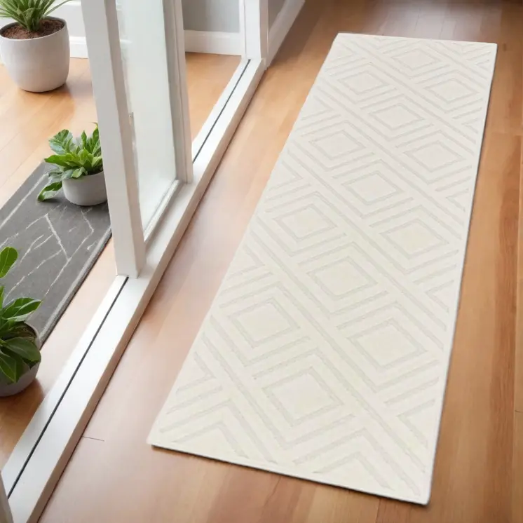 6' Ivory Geometric Runner Rug