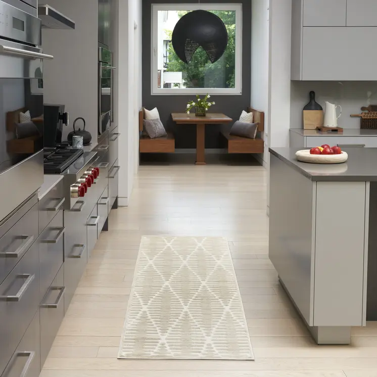 6' Beige Geometric Runner Rug