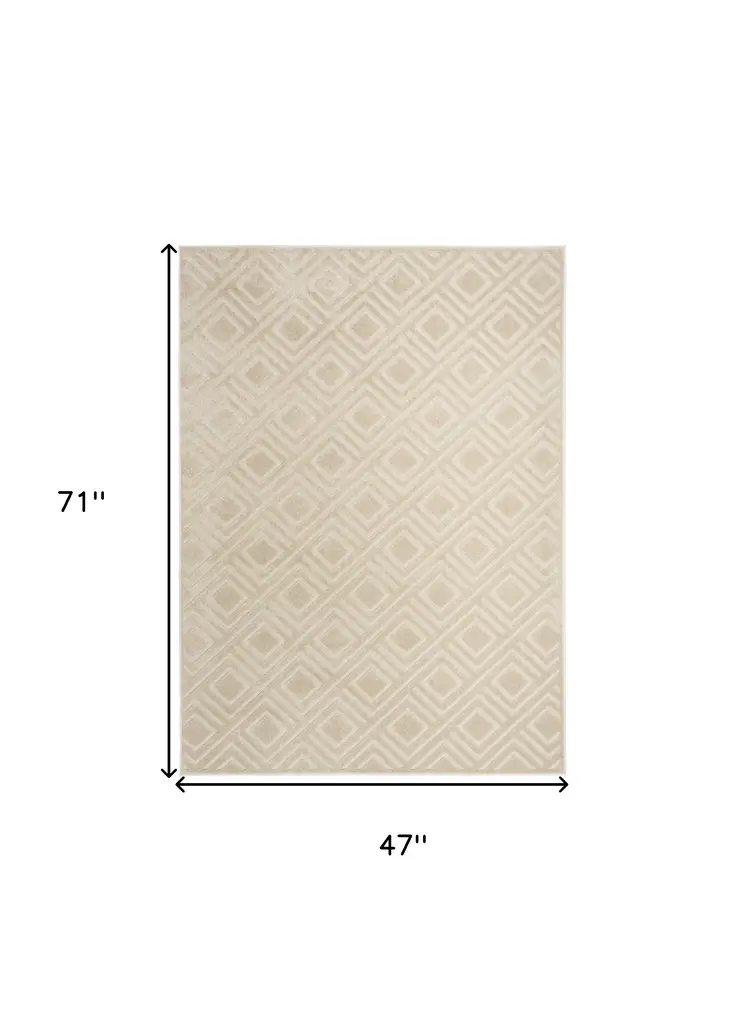 4' X 6' Beige Geometric Area Rug