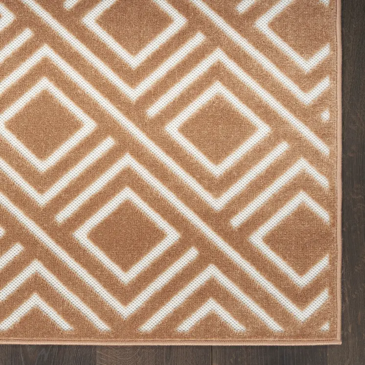 4' X 6' Brown Geometric Area Rug