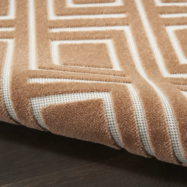 4' X 6' Brown Geometric Area Rug