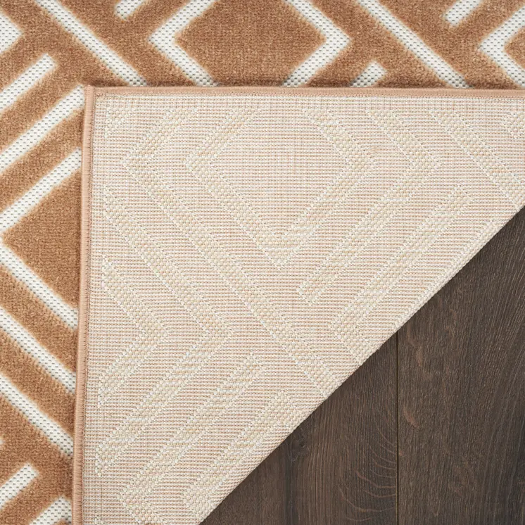 4' X 6' Brown Geometric Area Rug
