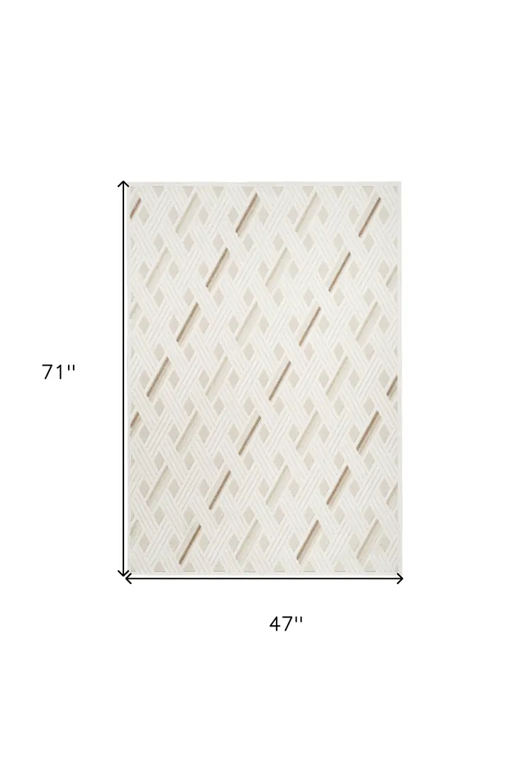 4' X 6' Ivory Geometric Area Rug