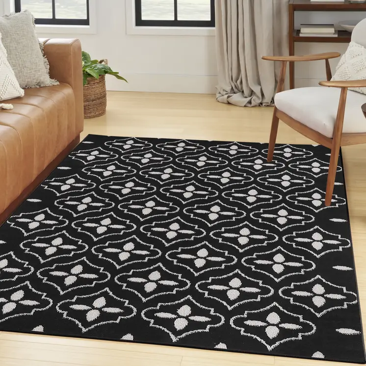 4' X 6' Black And Ivory Geometric Indoor Outdoor Area Rug