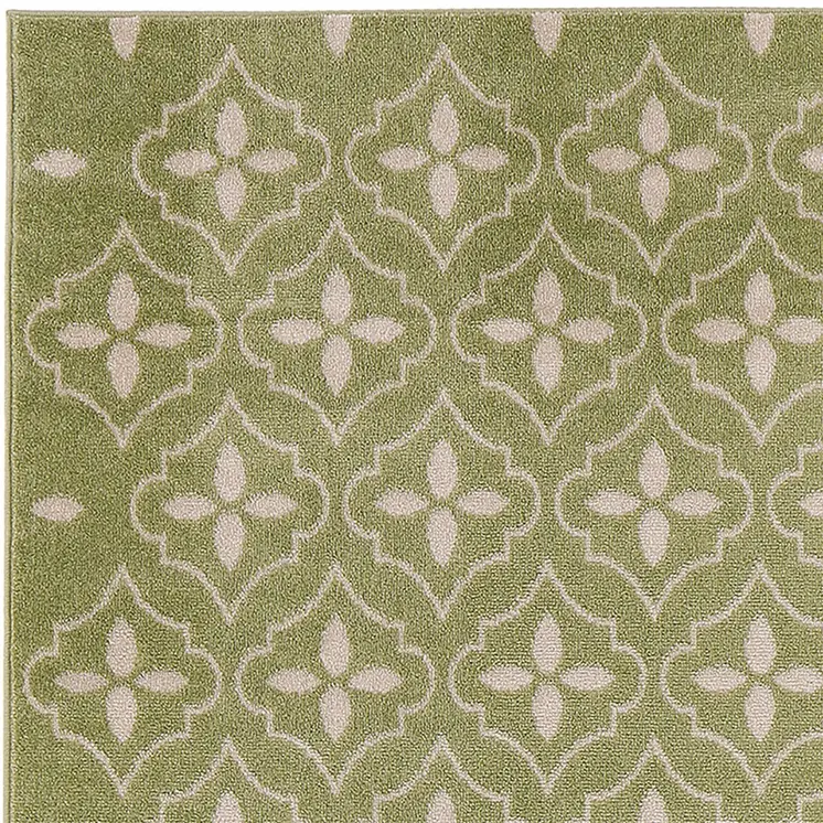 4' X 6' Green And Ivory Geometric Indoor Outdoor Area Rug