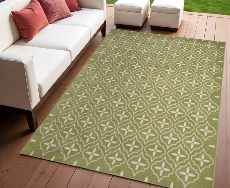 4' X 6' Green And Ivory Geometric Indoor Outdoor Area Rug