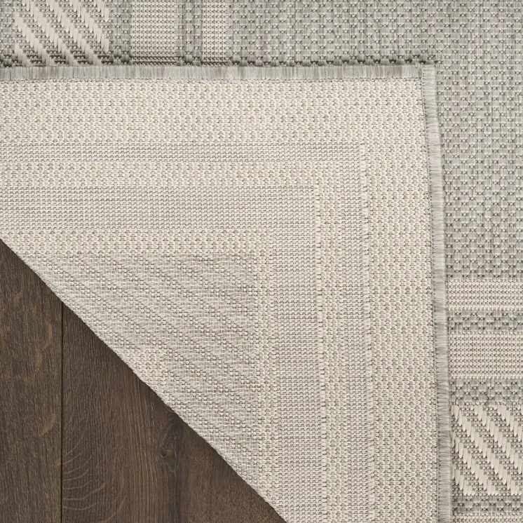 4' X 6' Gray Geometric Indoor Outdoor Area Rug