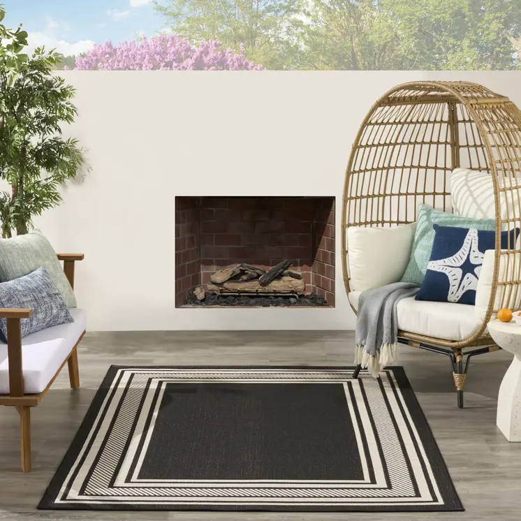 5' X 7' Black Geometric Indoor Outdoor Area Rug
