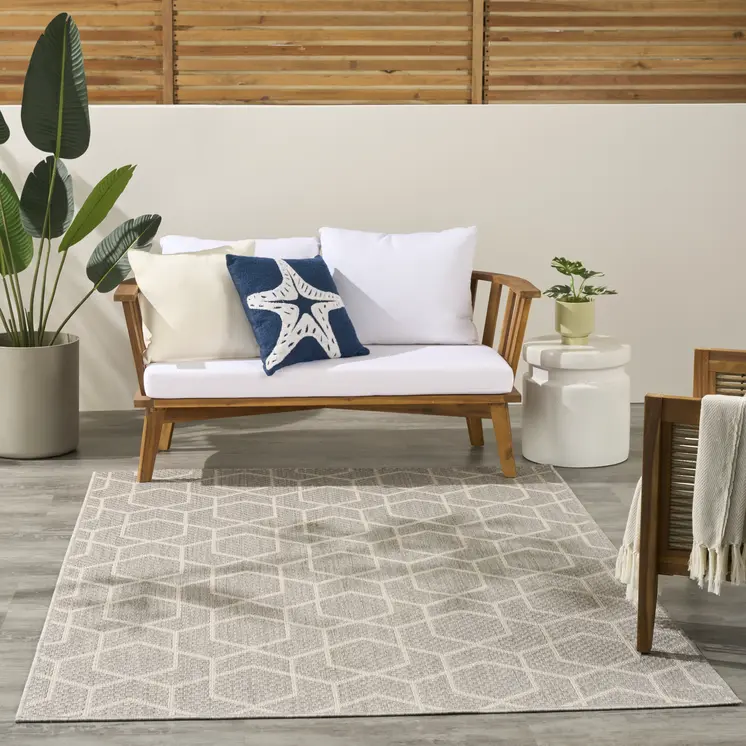 5' X 7' Gray And Beige Geometric Indoor Outdoor Area Rug