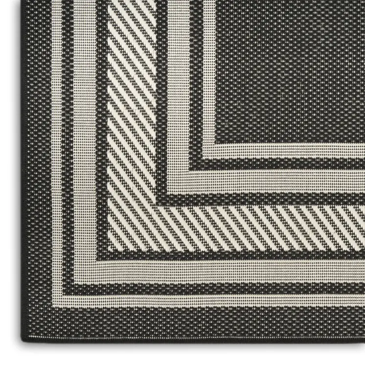 6' X 9' Black Geometric Indoor Outdoor Area Rug