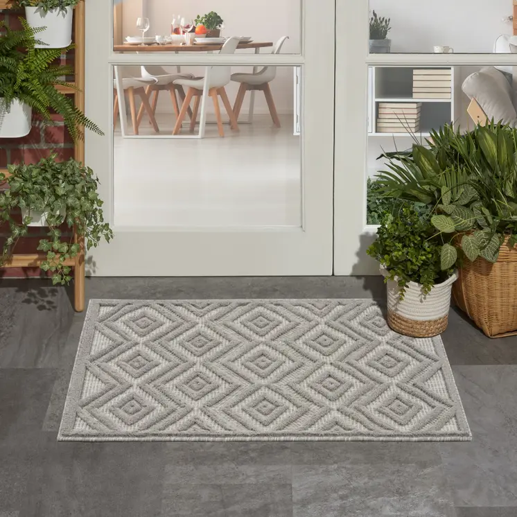 2' X 4' Silver And Gray Geometric Indoor Outdoor Area Rug