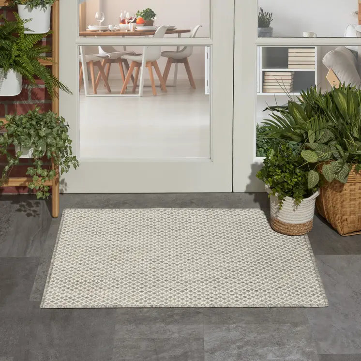 2' X 3' Ivory And Silver Geometric Indoor Outdoor Area Rug