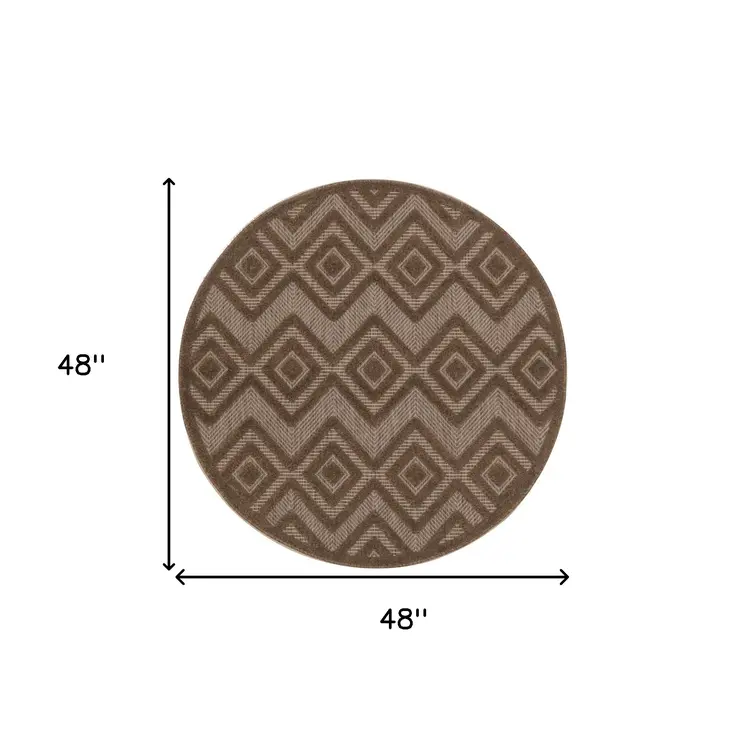 4' Dark Brown And Light Brown Round Geometric Indoor Outdoor Area Rug