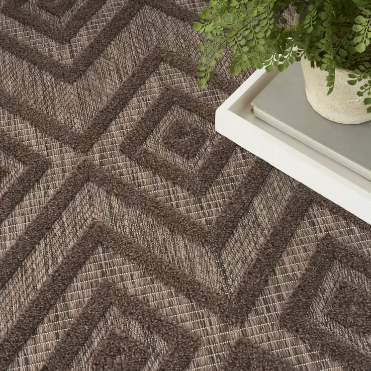 4' Dark Brown And Light Brown Round Geometric Indoor Outdoor Area Rug