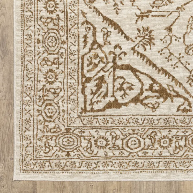 4' X 6' Ivory And Gold Oriental Area Rug