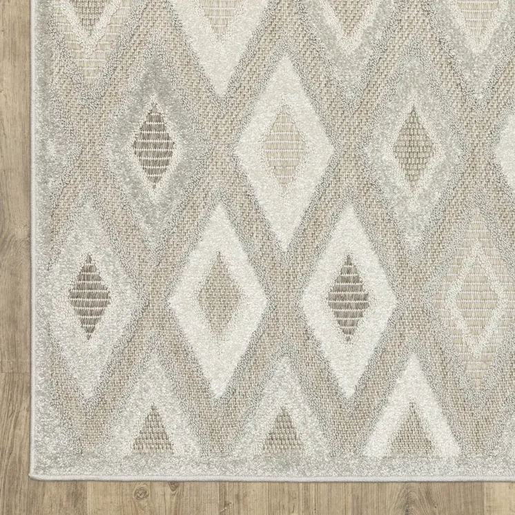 5' X 8' Beige And Gray Diamond Area Rug