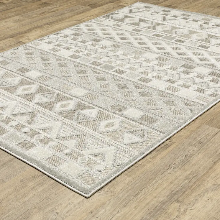 5' X 8' Beige And Gray Geometric Area Rug