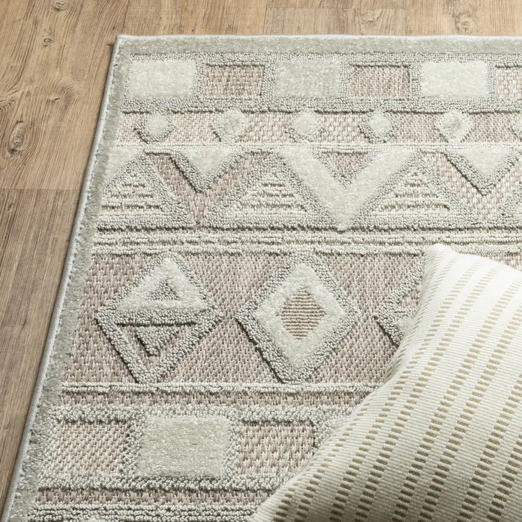 7' X 10' Beige And Gray Geometric Area Rug