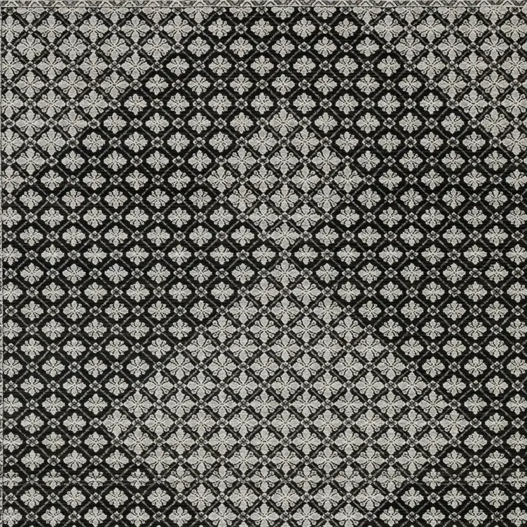 10' X 13' Black And Gray Diamond Area Rug With Fringe