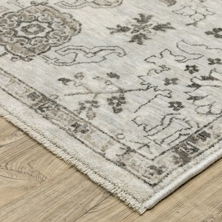 5' X 8' Ivory And Gray Oriental Area Rug With Fringe