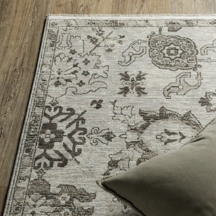 5' X 8' Ivory And Gray Oriental Area Rug With Fringe