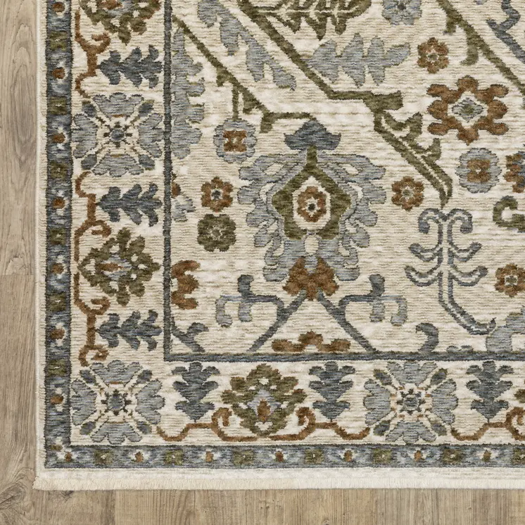 5' X 8' Ivory And Rust Floral Area Rug With Fringe