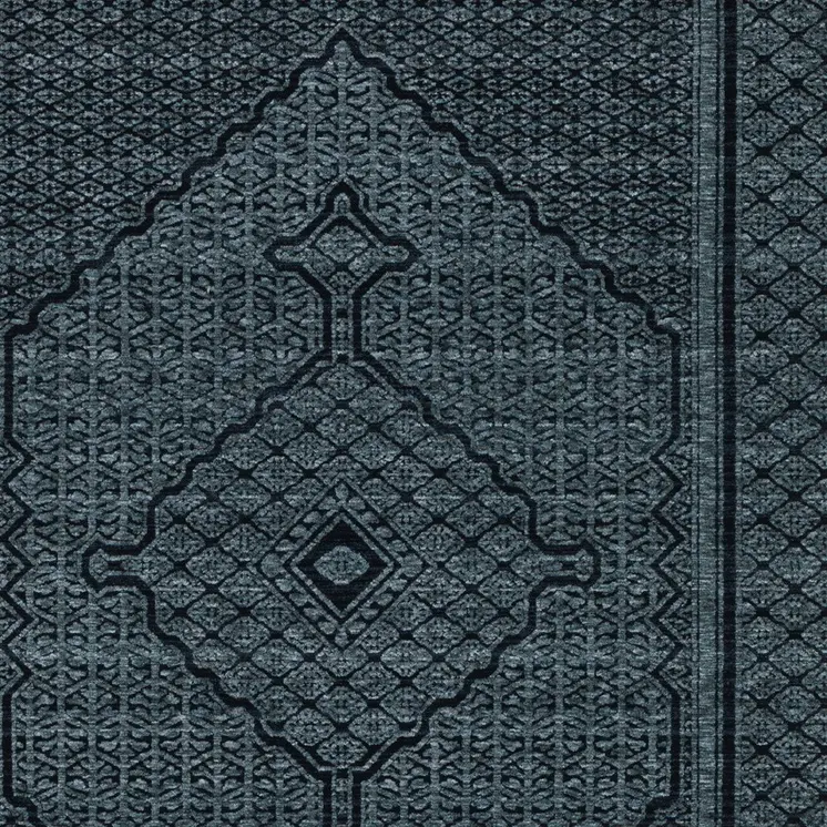 7' X 10' Blue And Teal Medallion Area Rug With Fringe