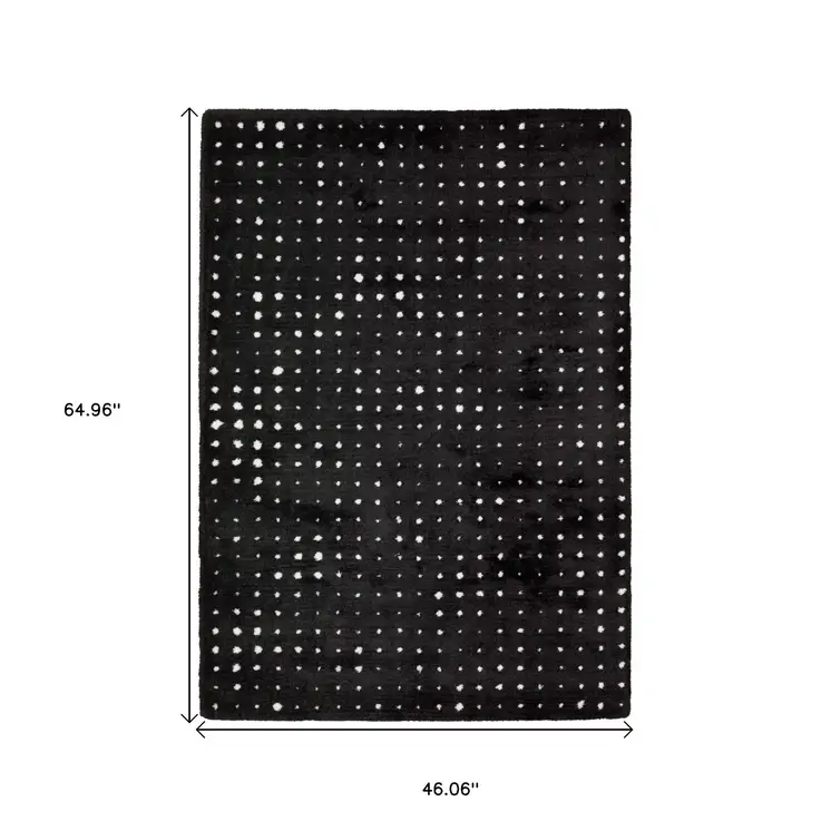 4' X 6' Black And Ivory Geometric Area Rug