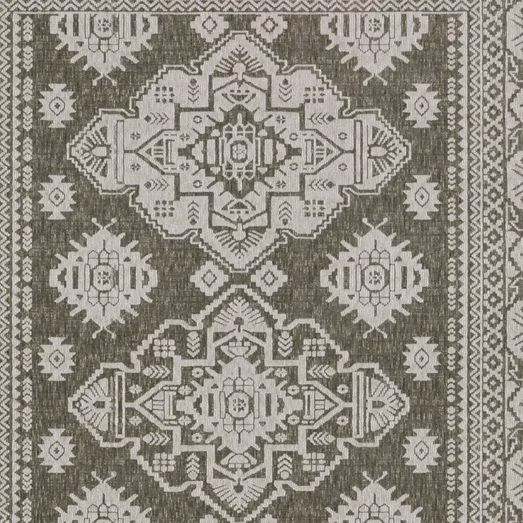4' X 6' Gray Medallion Area Rug