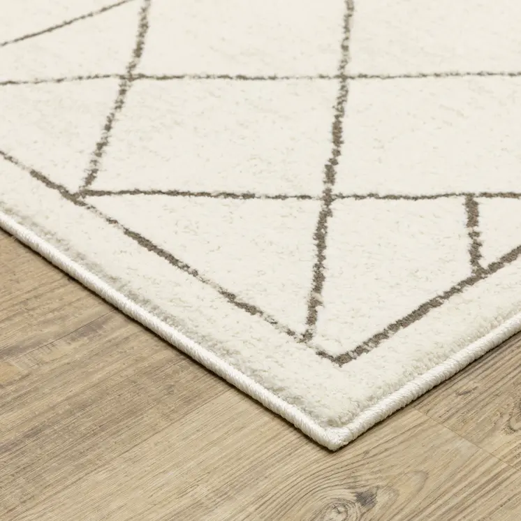 3' X 5' Ivory And Taupe Geometric Area Rug