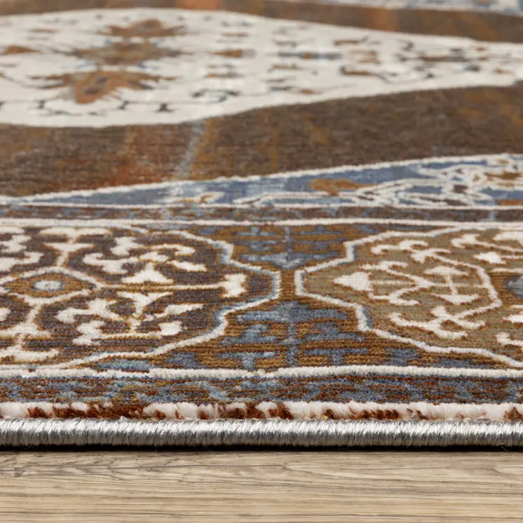 4' X 6' Gray And Blue Medallion Area Rug