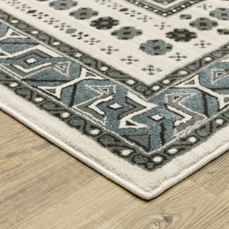 5' X 8' Gray And Blue Medallion Area Rug