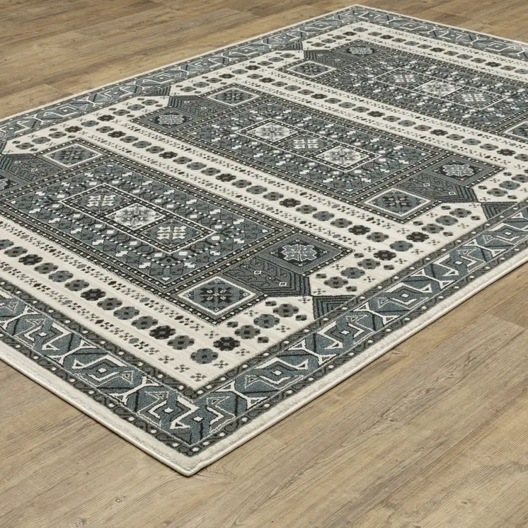 5' X 8' Gray And Blue Medallion Area Rug