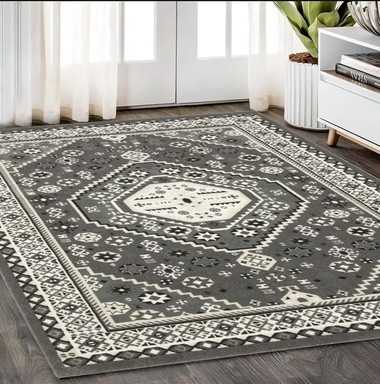 5' X 8' Gray And Ivory Medallion Area Rug