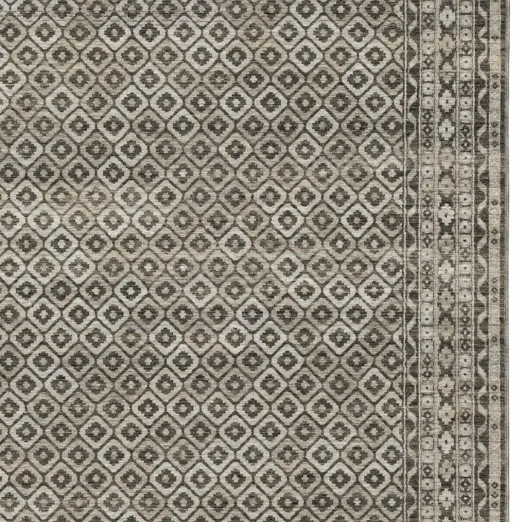 3' X 5' Gray And Beige Diamond Area Rug With Fringe