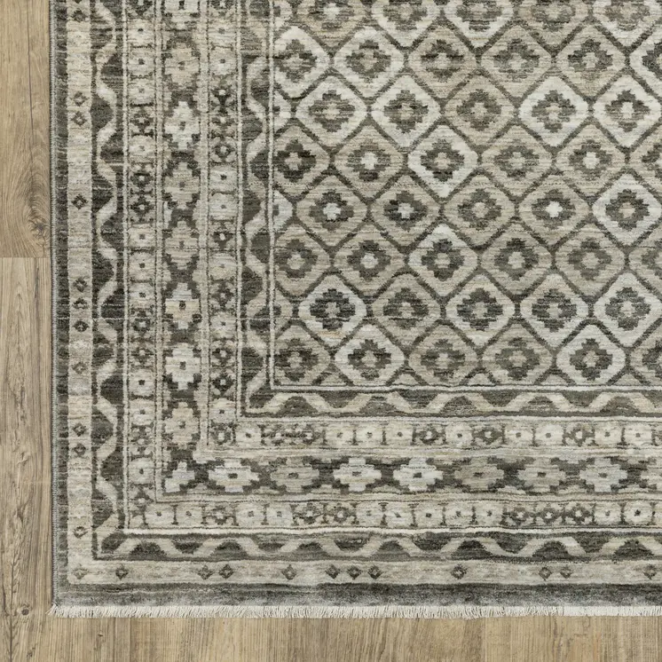 3' X 5' Gray And Beige Diamond Area Rug With Fringe
