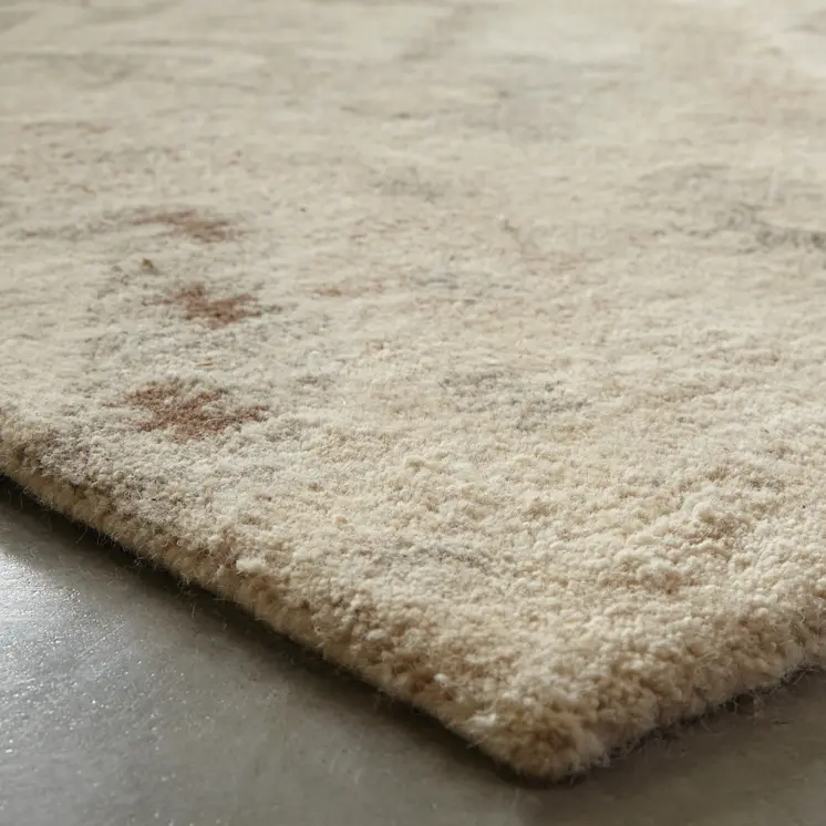 4' X 6' Beige And Ivory Wool Abstract Hand Tufted Area Rug