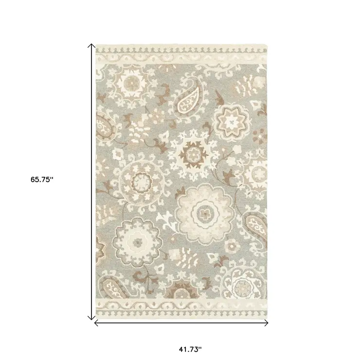 4' X 6' Gray And Sand Wool Floral Hand Tufted Area Rug