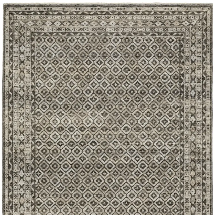 5' X 8' Gray And Beige Diamond Area Rug With Fringe