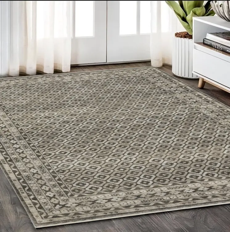 5' X 8' Gray And Beige Diamond Area Rug With Fringe
