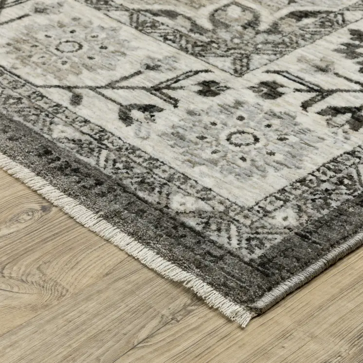 5' X 8' Gray And Beige Medallion Area Rug With Fringe