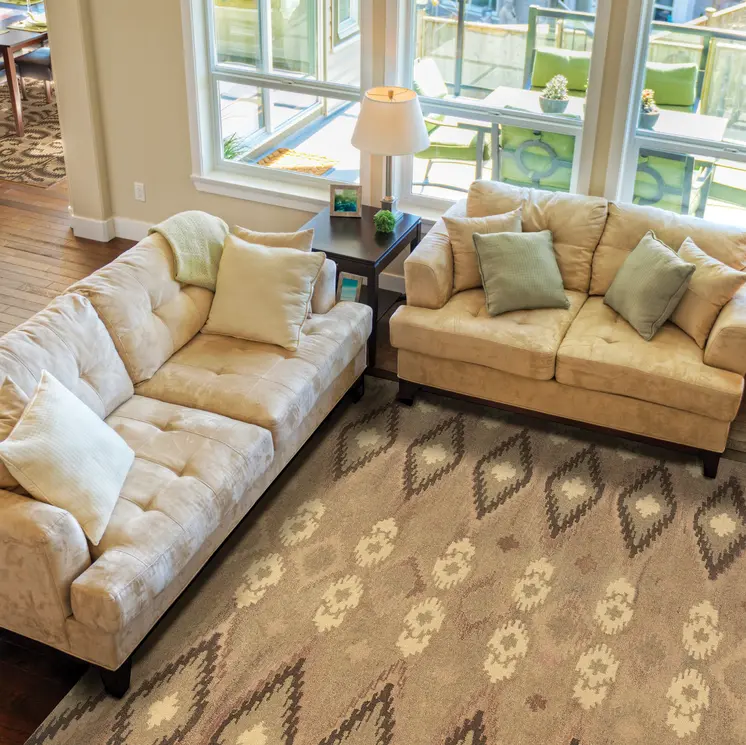5' X 8' Beige And Ivory Wool Abstract Hand Tufted Area Rug