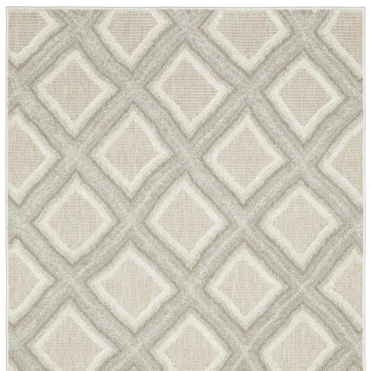 10' X 13' Gray And Beige Diamond Area Rug