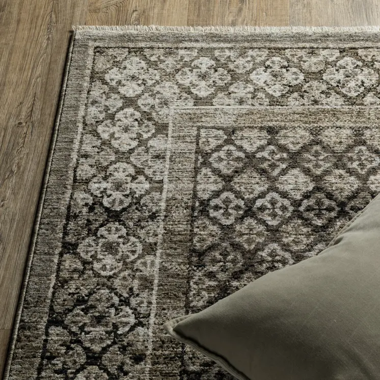 10' X 13' Gray And Beige Medallion Area Rug With Fringe
