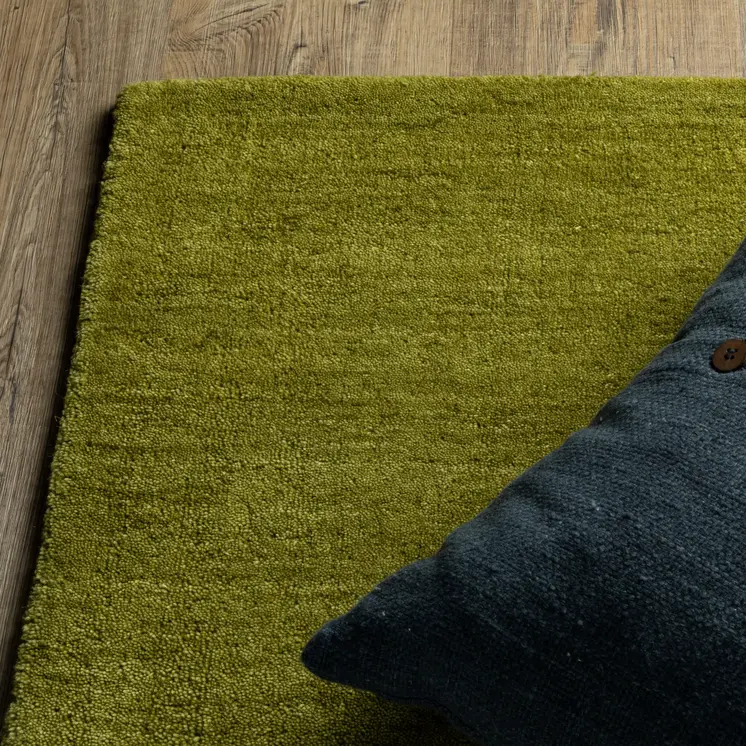 5' X 8' Green Wool Hand Tufted Area Rug