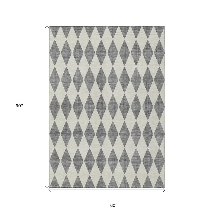 5' X 8' Gray And Ivory Geometric Washable Indoor Outdoor Area Rug