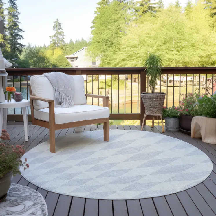8' Silver And Ivory Round Geometric Washable Indoor Outdoor Area Rug