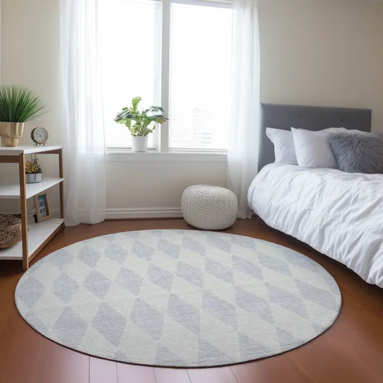 8' Silver And Ivory Round Geometric Washable Indoor Outdoor Area Rug