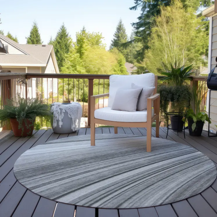 8' Gray Silver And Ivory Round Abstract Washable Indoor Outdoor Area Rug